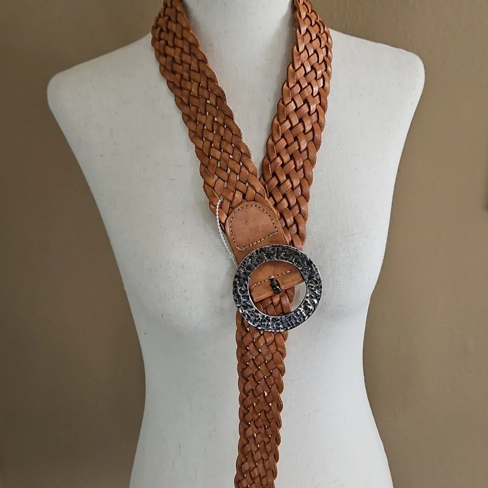 Nwot Leather  Boho Western Braided Belt  with Hannered Buckle